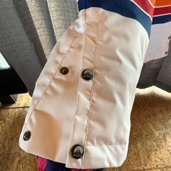 Women's Belted White Retro Rainbow Stripe Ski and Snow Suit XS - OOSC - Picture 5 of 13